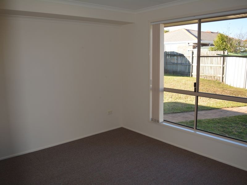 8 Black Court, Rockville QLD 4350