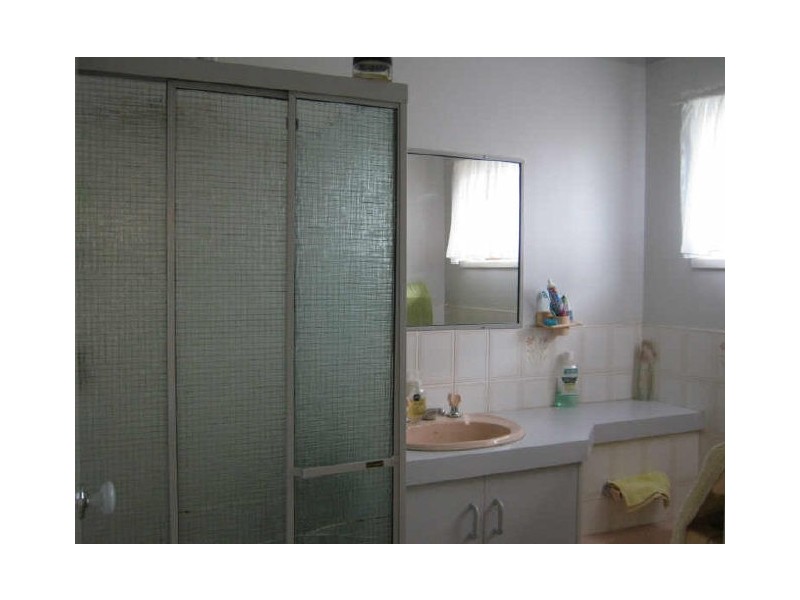 123 Glenvale Road, Glenvale QLD 4350
