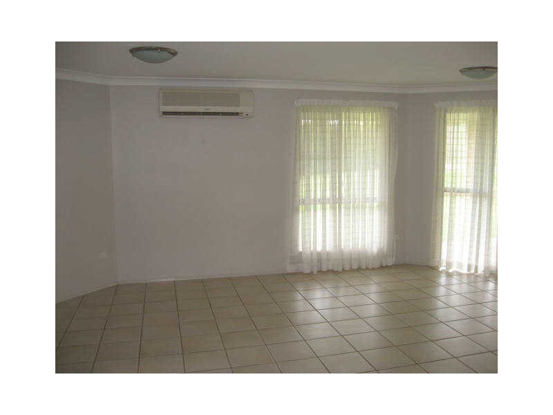 19 Paddington Court, Middle Ridge QLD 4350