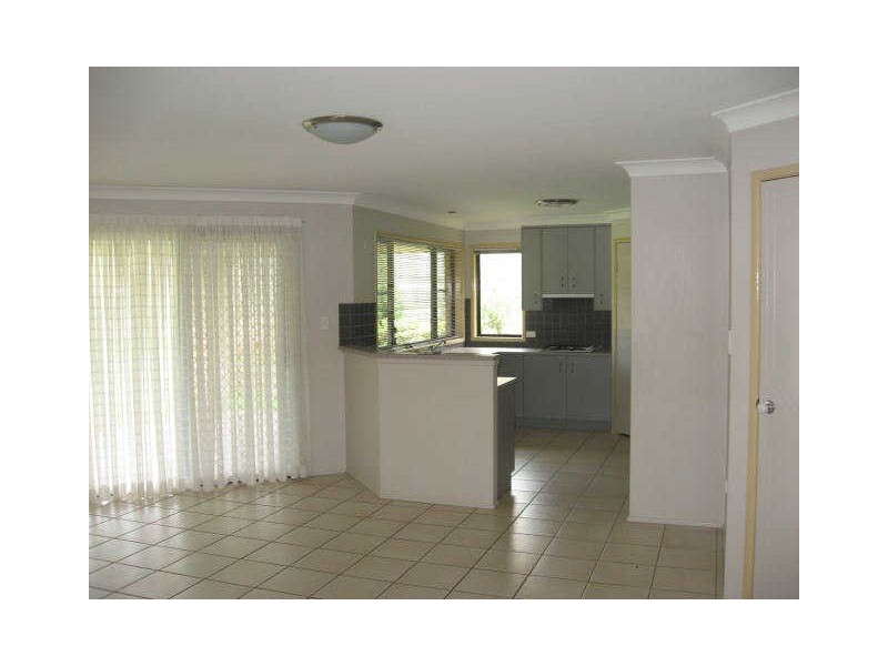 19 Paddington Court, Middle Ridge QLD 4350