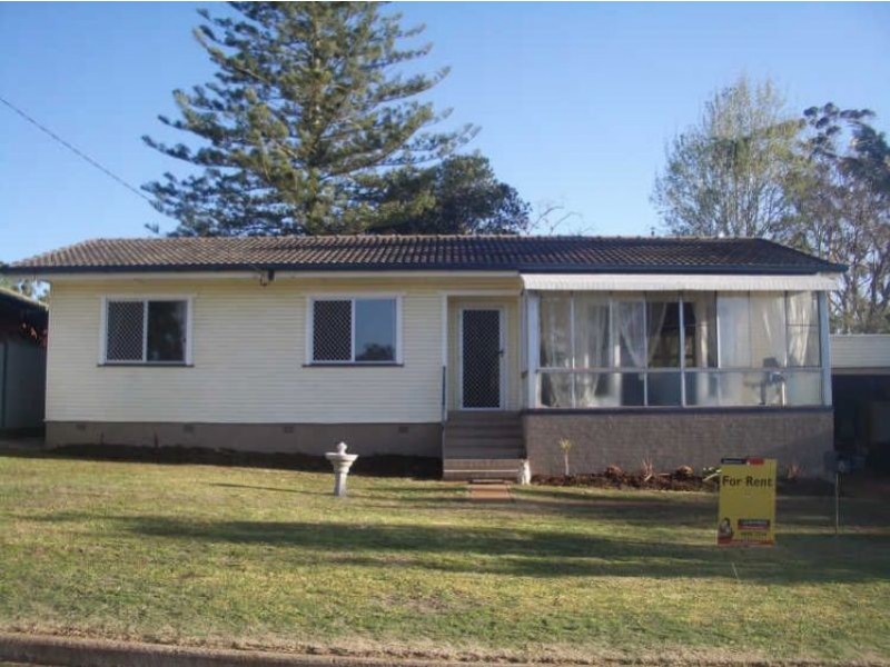 6 Perkins Street, South Toowoomba QLD 4350