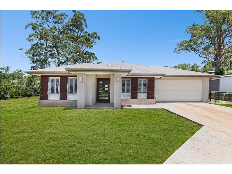 21 Zuccoli Drive, Blue Mountain Heights QLD 4350