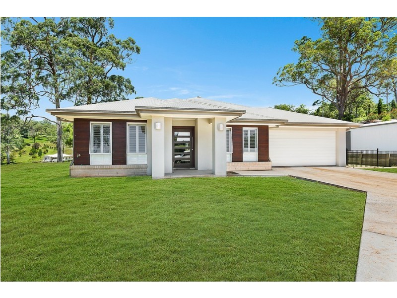 21 Zuccoli Drive, Blue Mountain Heights QLD 4350