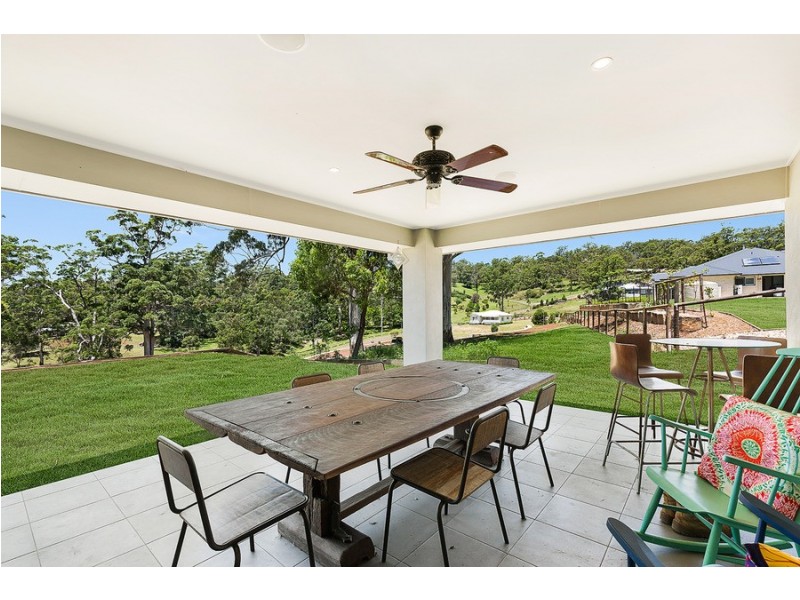 21 Zuccoli Drive, Blue Mountain Heights QLD 4350