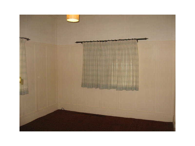 10 Kennedy Street, North Toowoomba QLD 4350