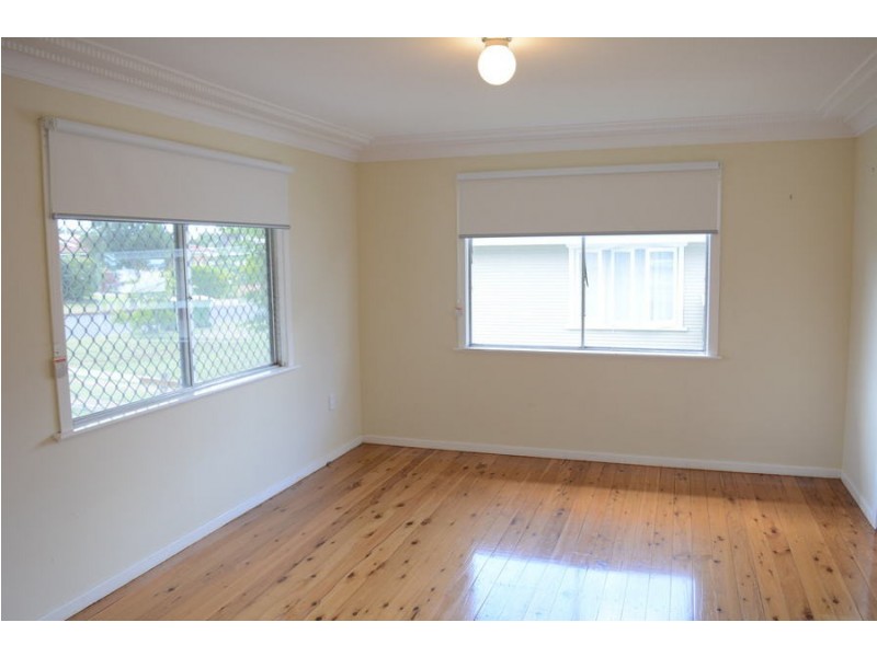 6 Nuss Street, Wilsonton QLD 4350