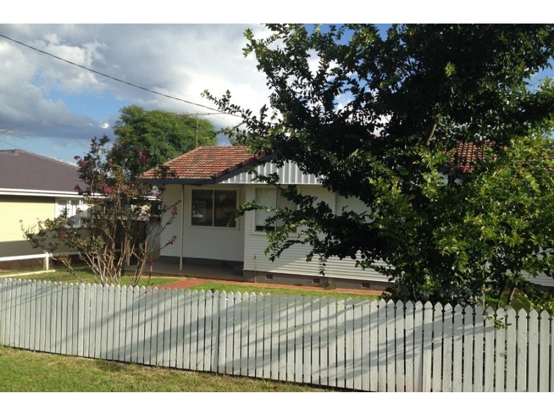 6 Nuss Street, Wilsonton QLD 4350