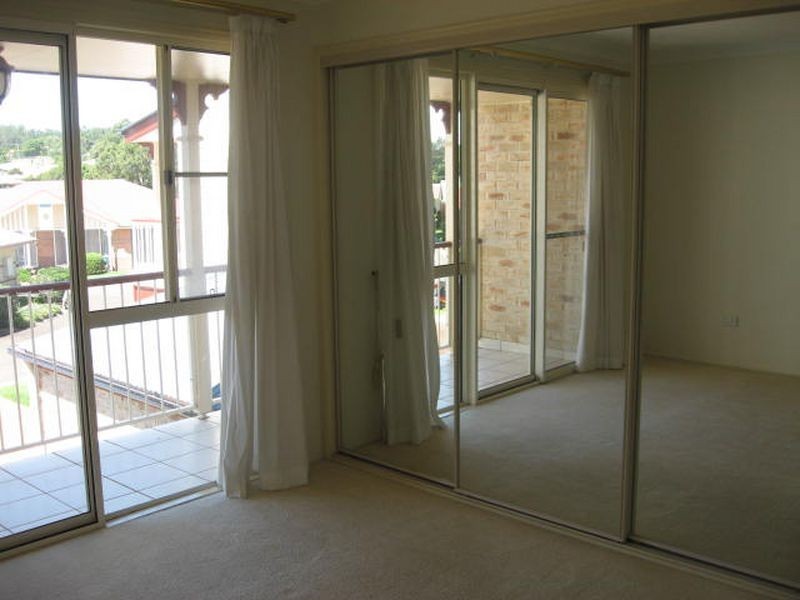 18/279 Mackenzie Street, Middle Ridge QLD 4350