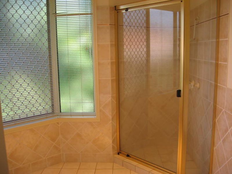 18/279 Mackenzie Street, Middle Ridge QLD 4350