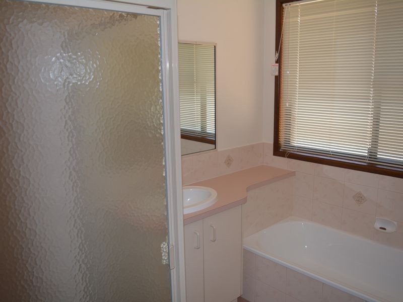 12 Danica Court, Kearneys Spring QLD 4350