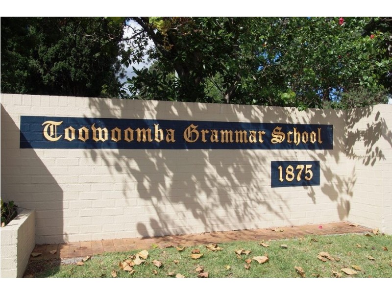 15b John Street, East Toowoomba QLD 4350