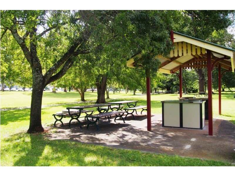 15b John Street, East Toowoomba QLD 4350