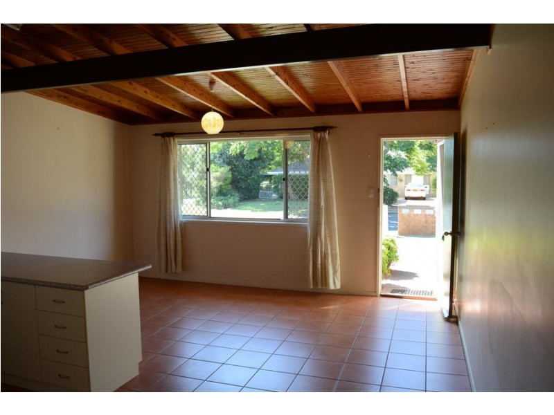 2/25 Clewley Crescent, Rangeville QLD 4350