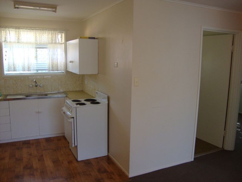 2/24 Knockator Crescent, Centenary Heights QLD 4350