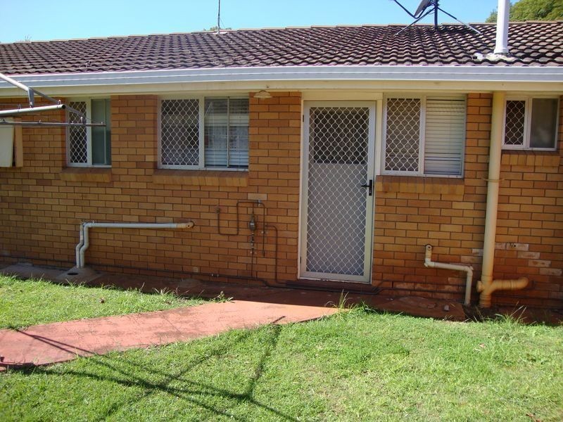 2/24 Knockator Crescent, Centenary Heights QLD 4350
