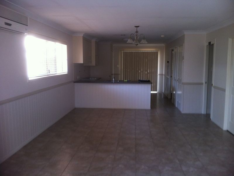 6/6a Clarissa Street, Newtown QLD 4350