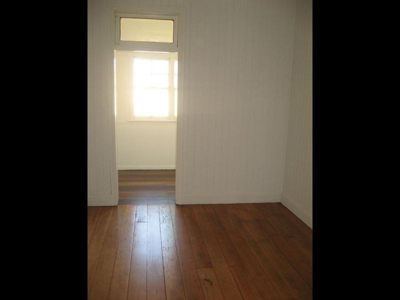 10 Herries Street, Toowoomba QLD 4350