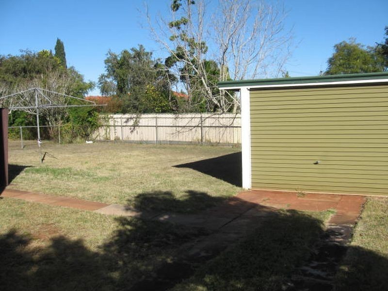 10 Herries Street, Toowoomba QLD 4350