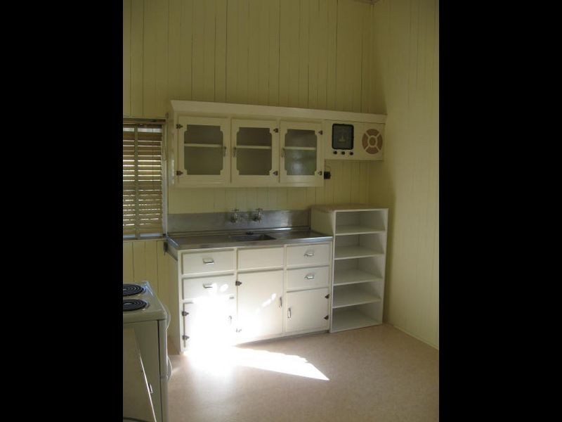 10 Herries Street, Toowoomba QLD 4350