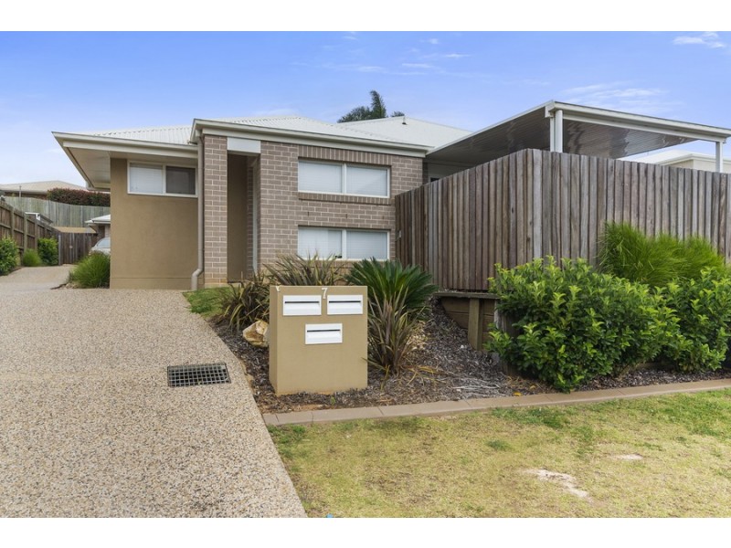 1/7 Wapiti Street, Kearneys Spring QLD 4350