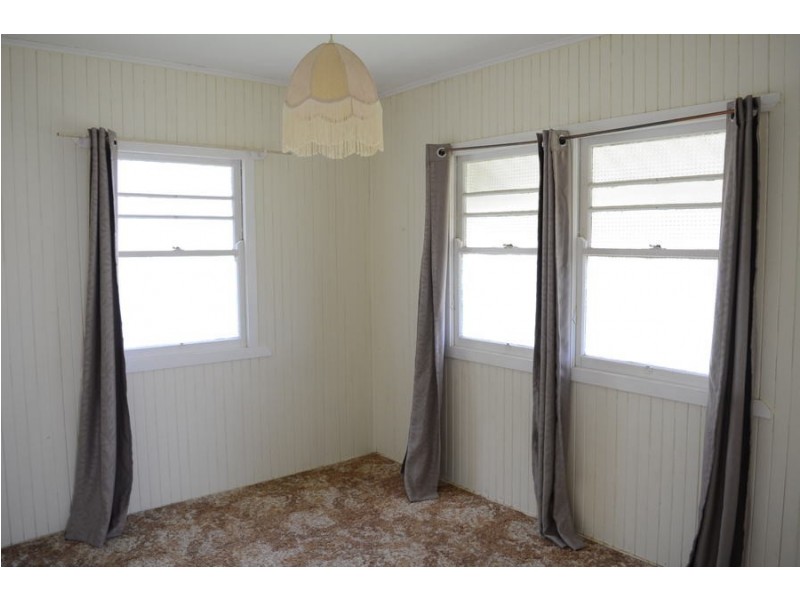 6 Head Street, Centenary Heights QLD 4350