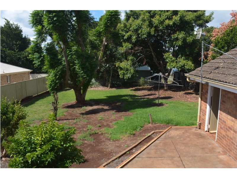 6 Head Street, Centenary Heights QLD 4350