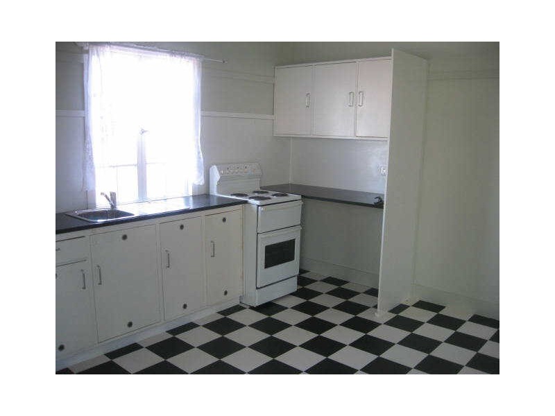 198b West Street, South Toowoomba QLD 4350