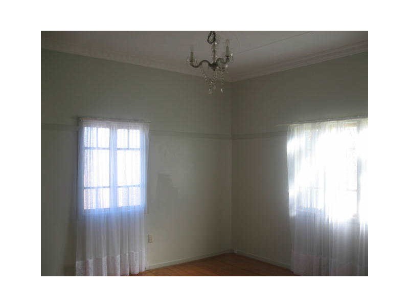 198b West Street, South Toowoomba QLD 4350