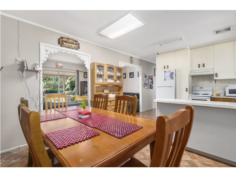 6 Athol Street, Harlaxton QLD 4350
