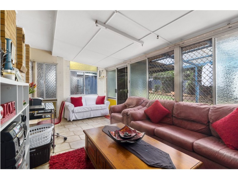 6 Athol Street, Harlaxton QLD 4350