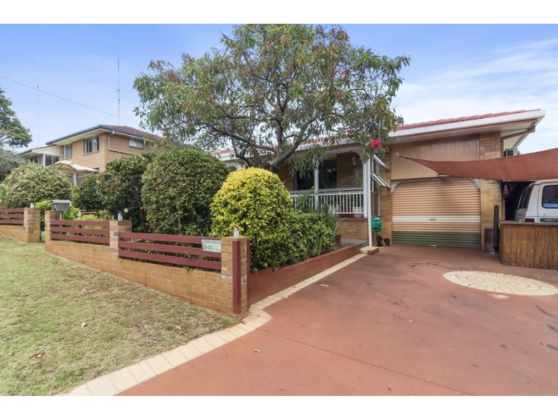 6 Athol Street, Harlaxton QLD 4350