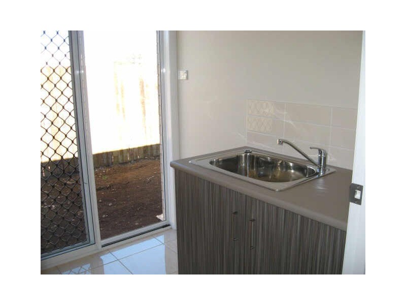 4 Kurrawa Crescent, Glenvale QLD 4350