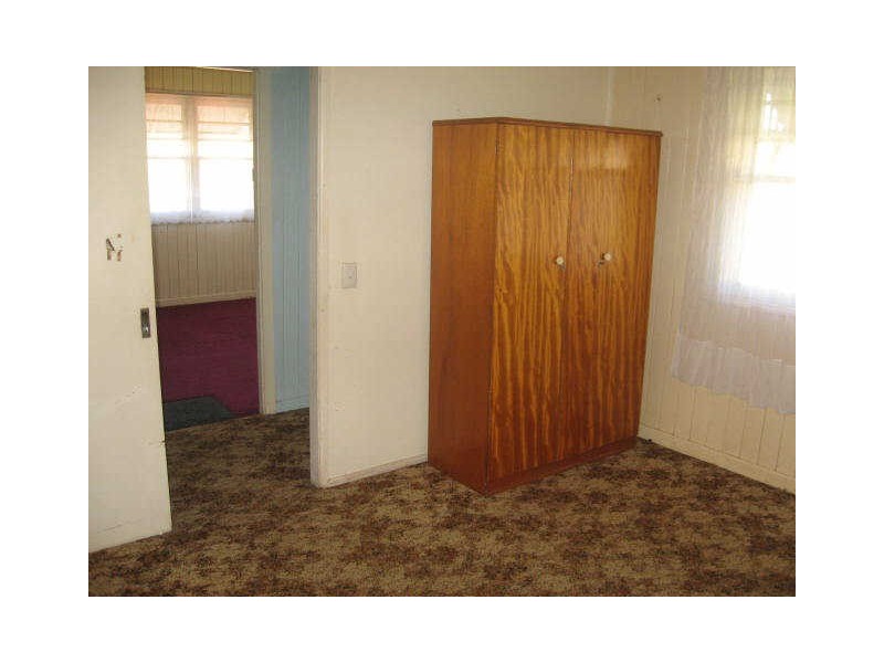 5 Weetwood Street, Newtown QLD 4350