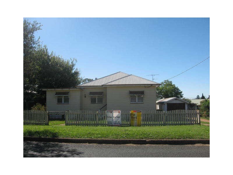 5 Weetwood Street, Newtown QLD 4350