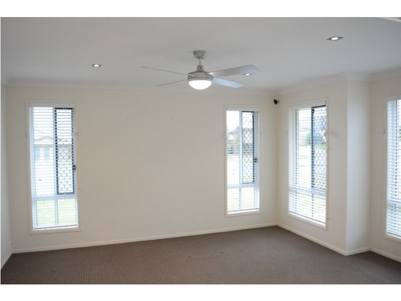 2 Opal Street, Glenvale QLD 4350