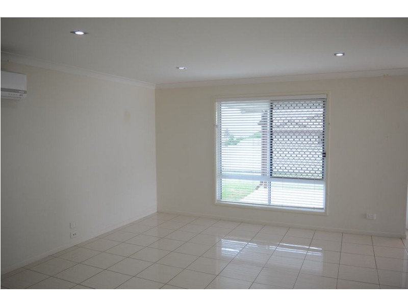 2 Opal Street, Glenvale QLD 4350