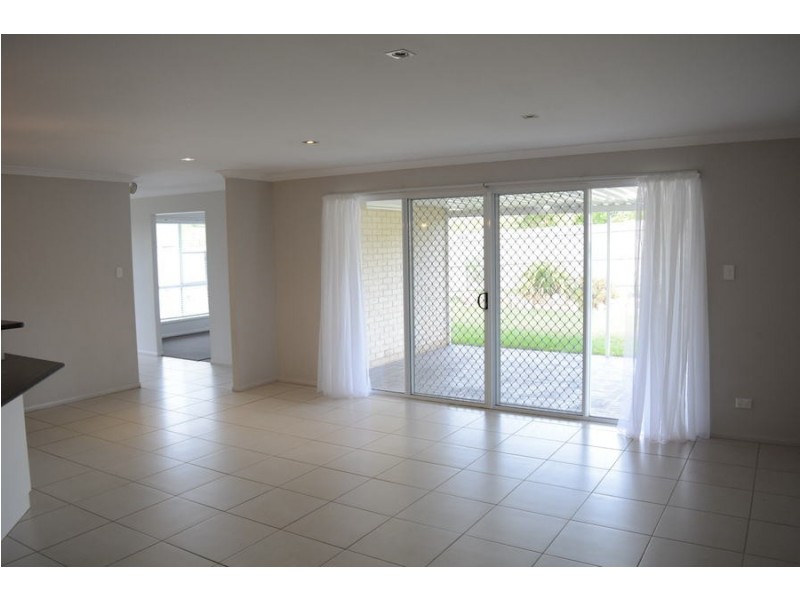 1 Yearling Close, Glenvale QLD 4350