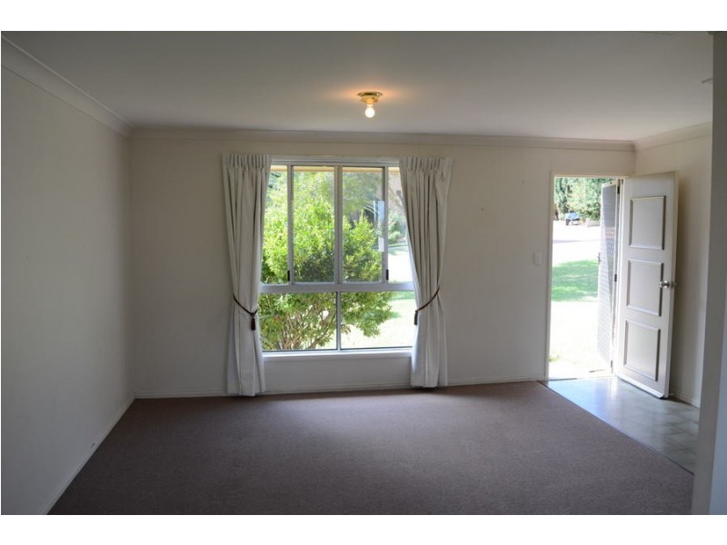 112 Hursley Road, Newtown QLD 4350