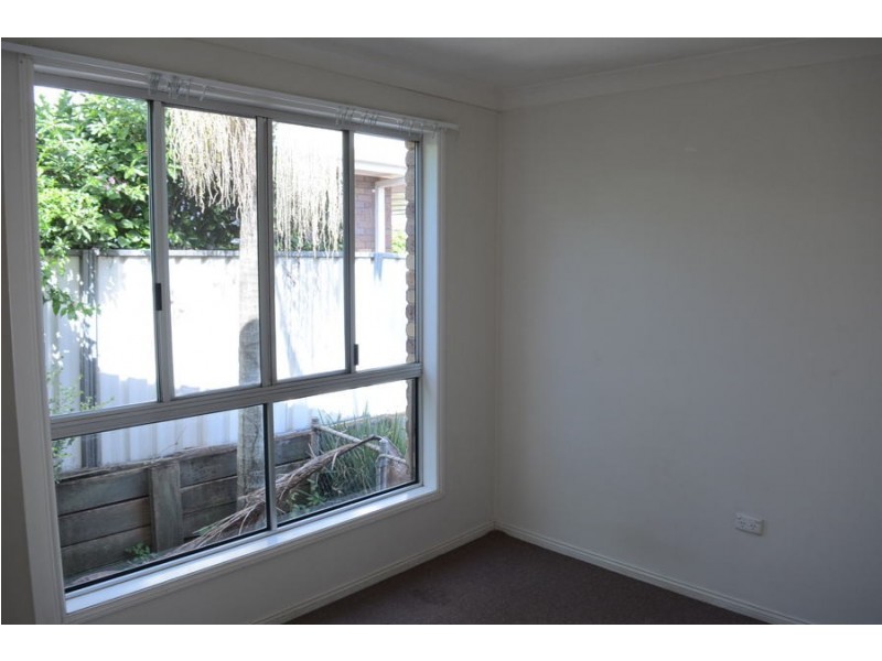 112 Hursley Road, Newtown QLD 4350