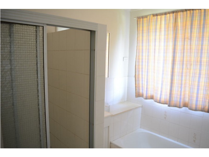 112 Hursley Road, Newtown QLD 4350