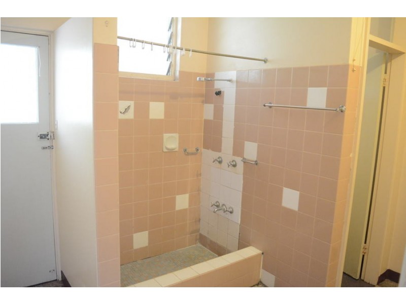 2/122a Russell Street, Toowoomba City QLD 4350