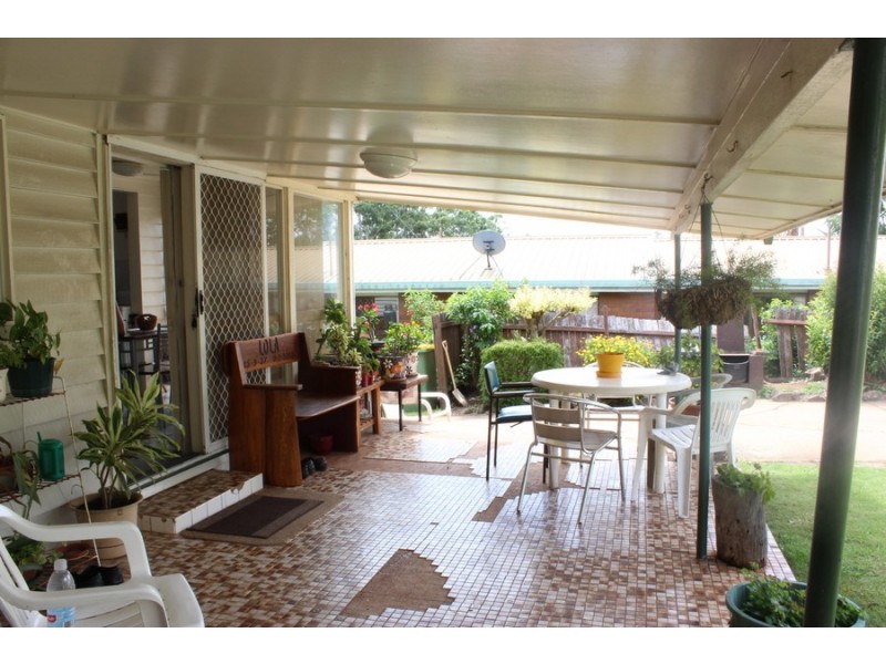 18 Ruthven Street, Harlaxton QLD 4350