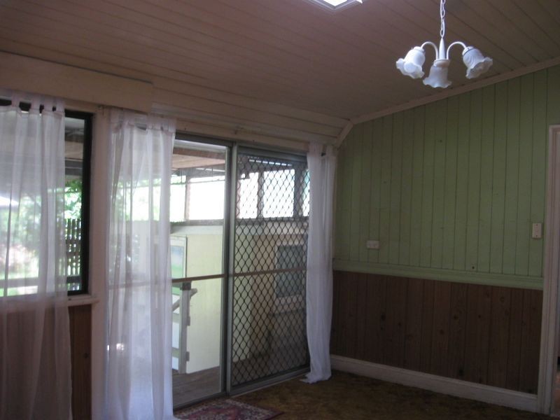 9 Ipswich Street, East Toowoomba QLD 4350