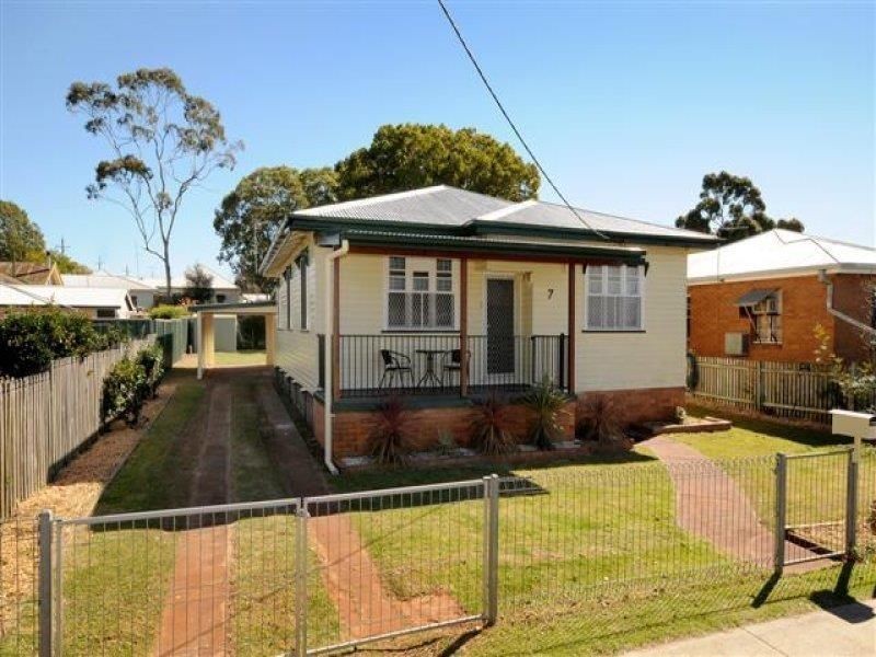 7 Turner Street, Newtown QLD 4350