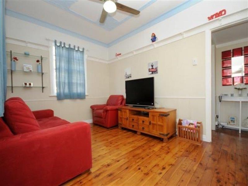 7 Turner Street, Newtown QLD 4350