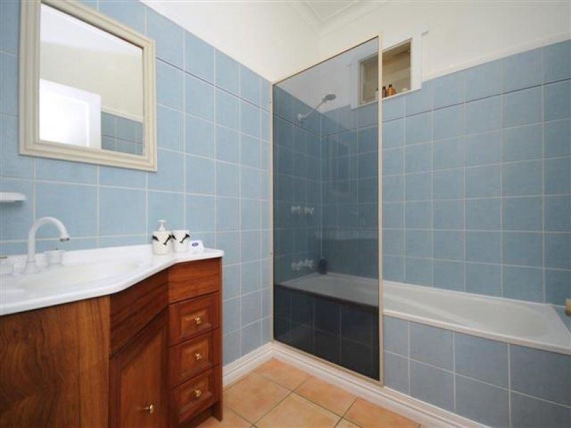 7 Turner Street, Newtown QLD 4350