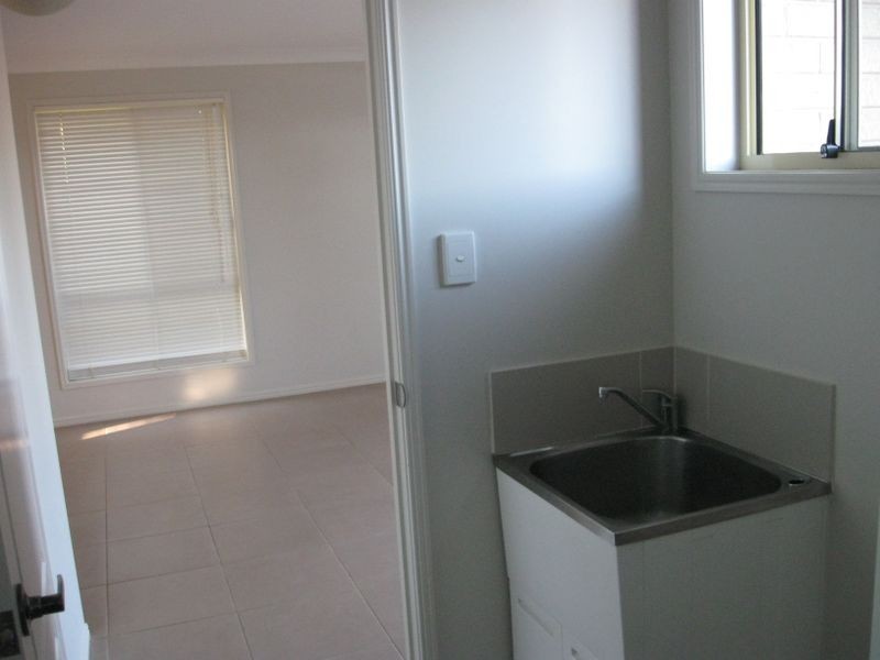 2/30 Gipps Street, Drayton QLD 4350