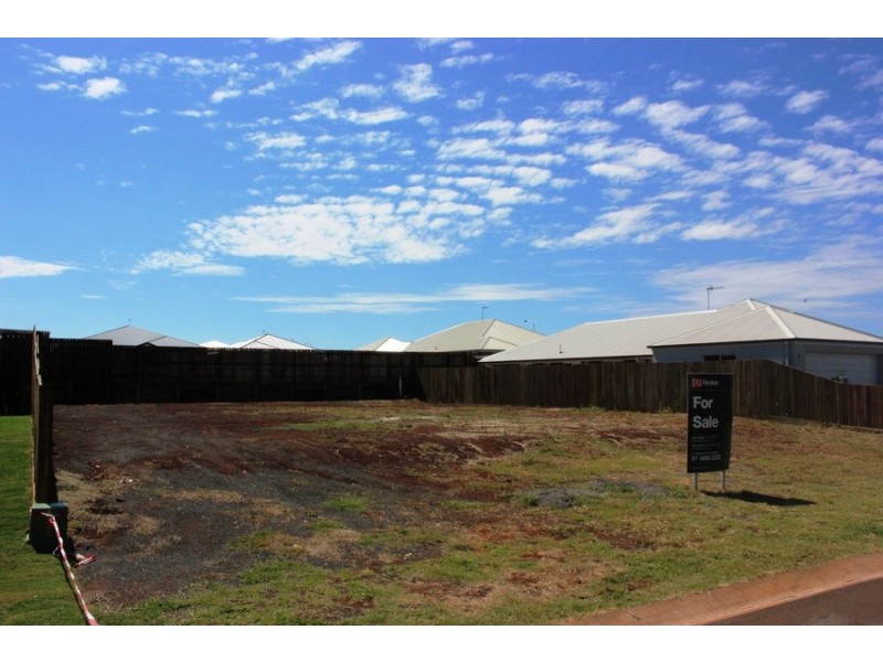 31 Renshaw Crescent, Kearneys Spring QLD 4350