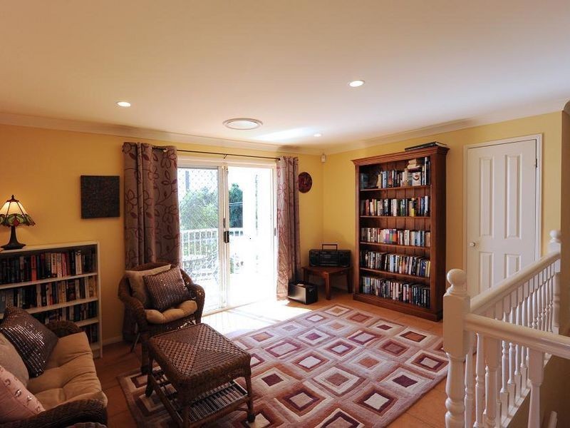 2 Glen Eagles Drive, Middle Ridge QLD 4350