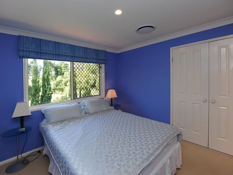 2 Glen Eagles Drive, Middle Ridge QLD 4350